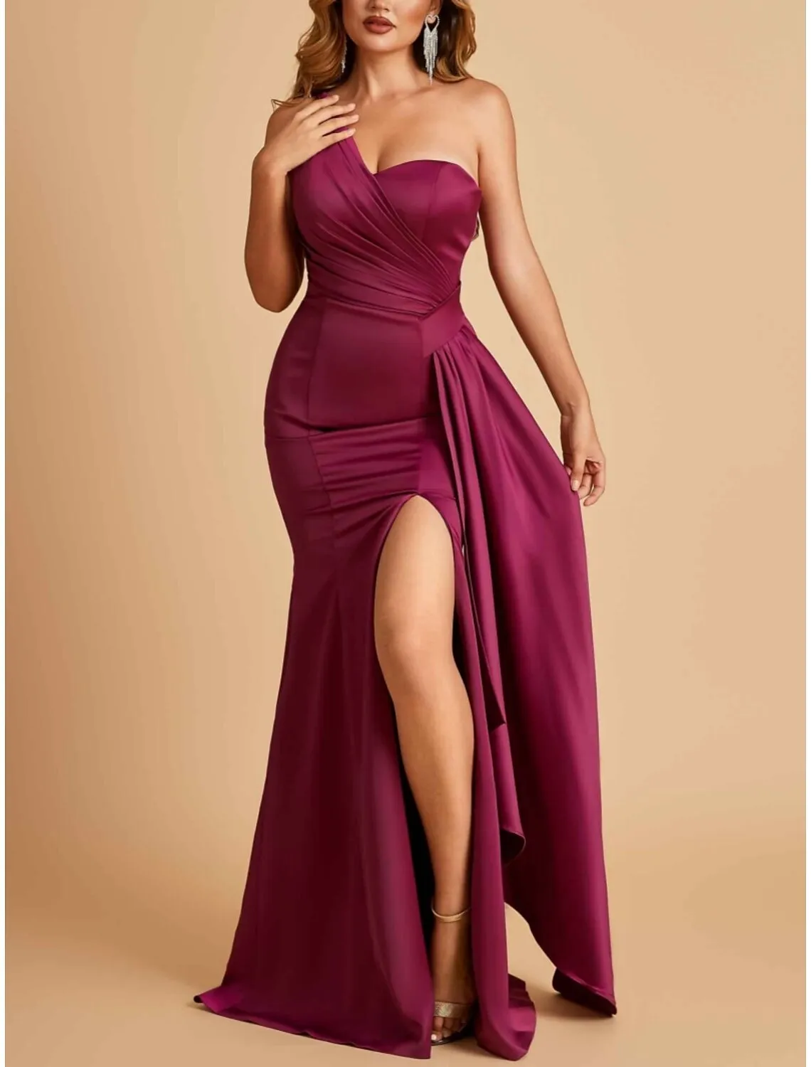 A-Line Evening Gown High Split Dress Formal Sweep / Brush Train Sleeveless One Shoulder Satin with Pleats Slit