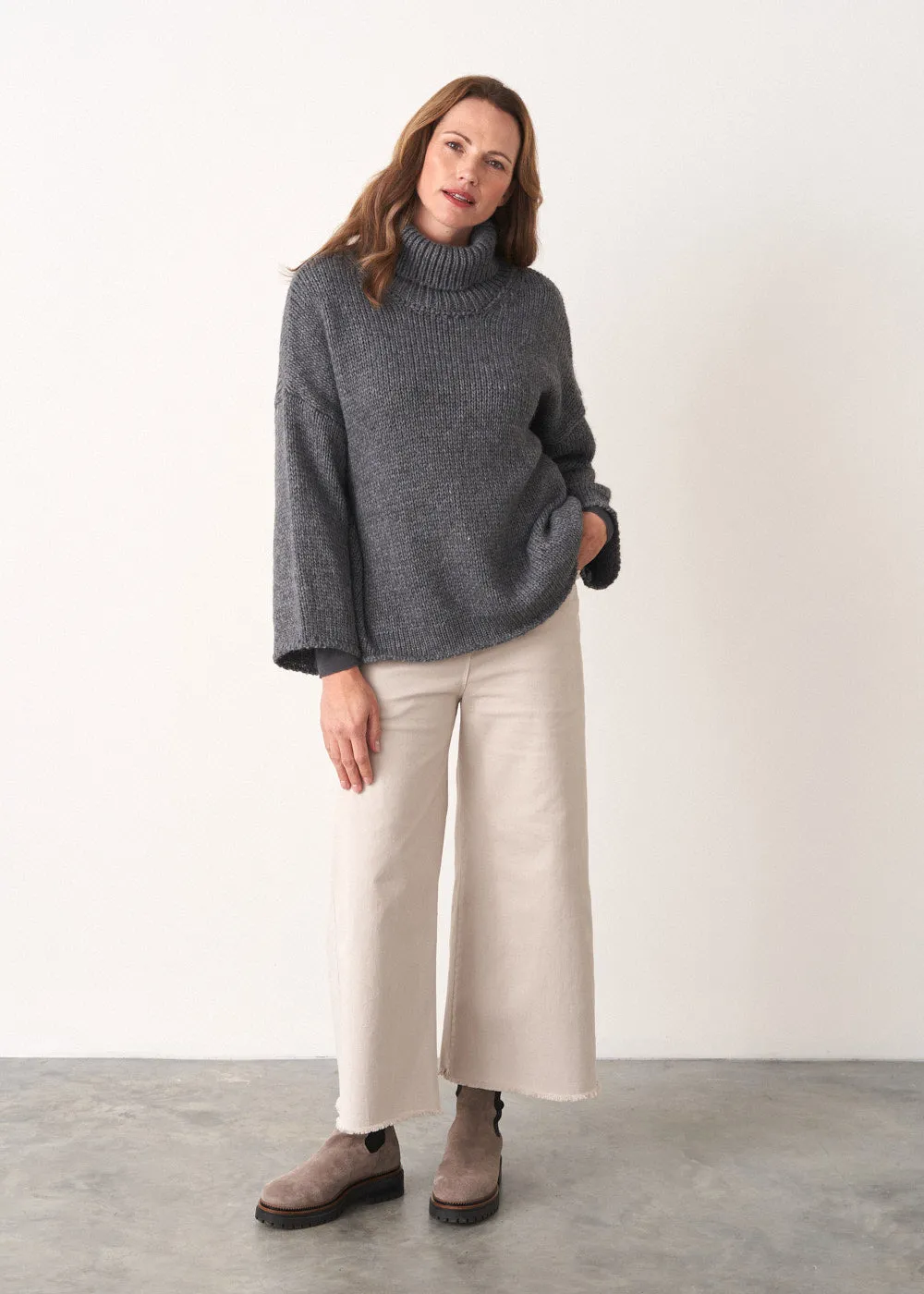 DUCHESS WIDE LEG CROPPED TROUSER - OATMEAL