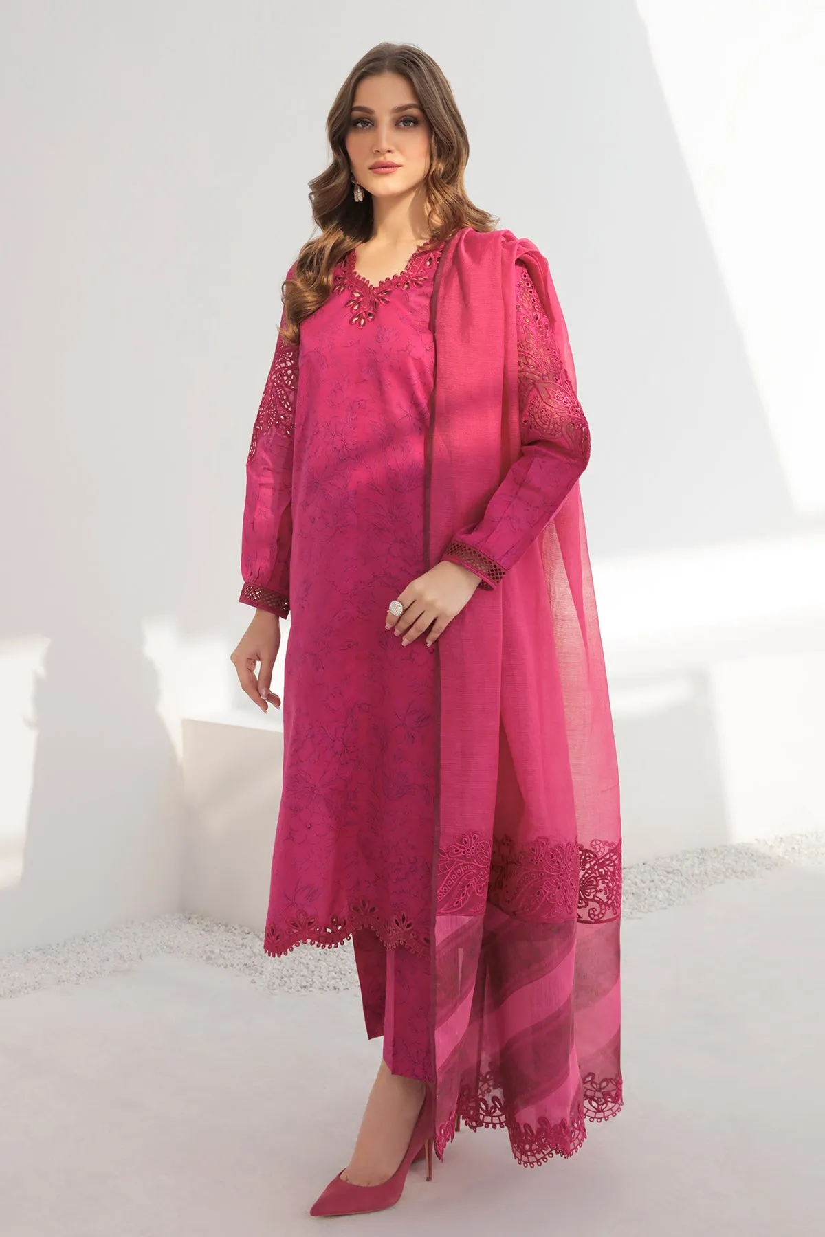 EMBROIDERED LAWN UF-308