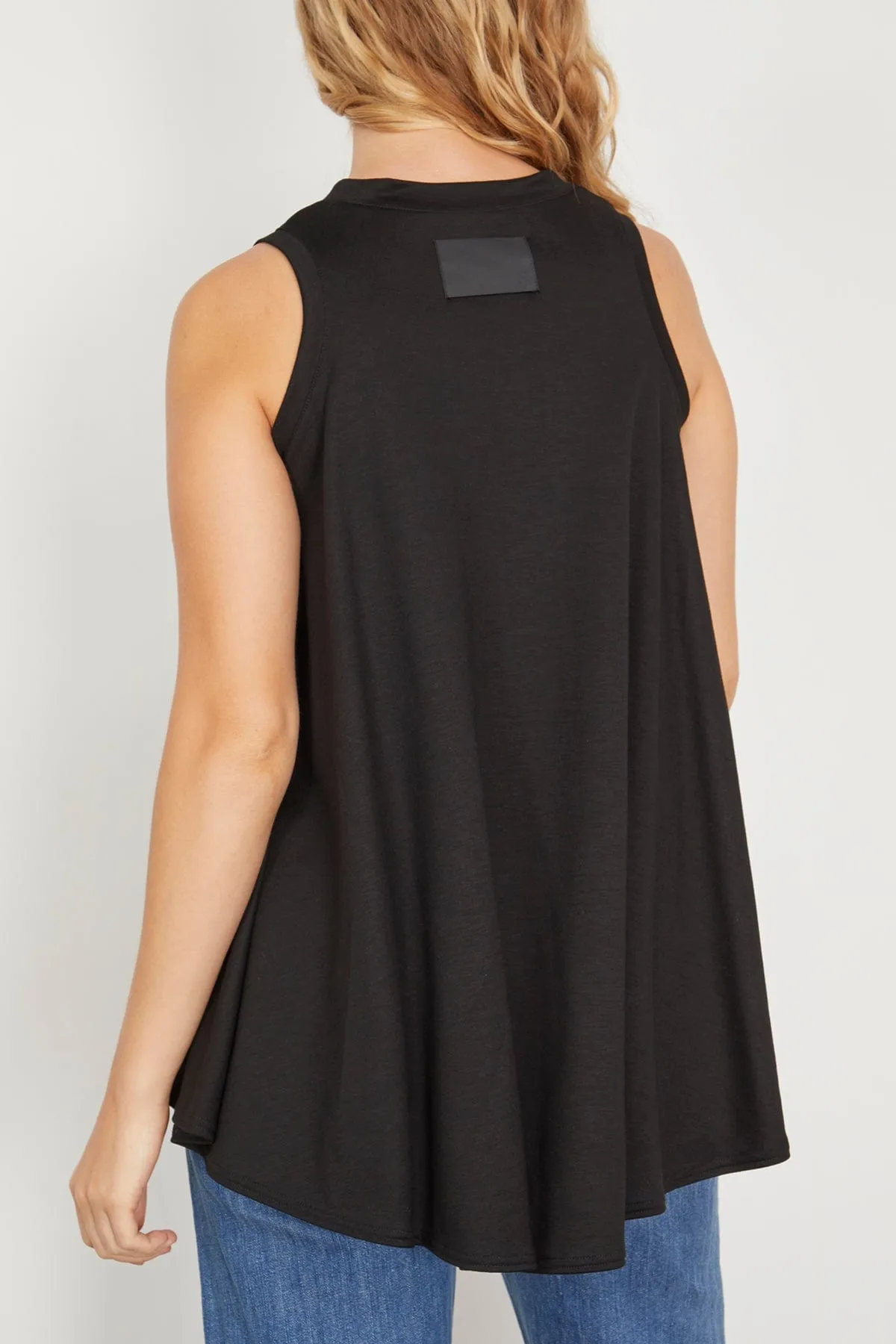 Hiba Top in Black