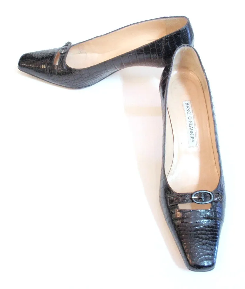 MANOLO BLAHNIK Cut out Buckle Vamp Black Crocodile 2" Heels Size 8