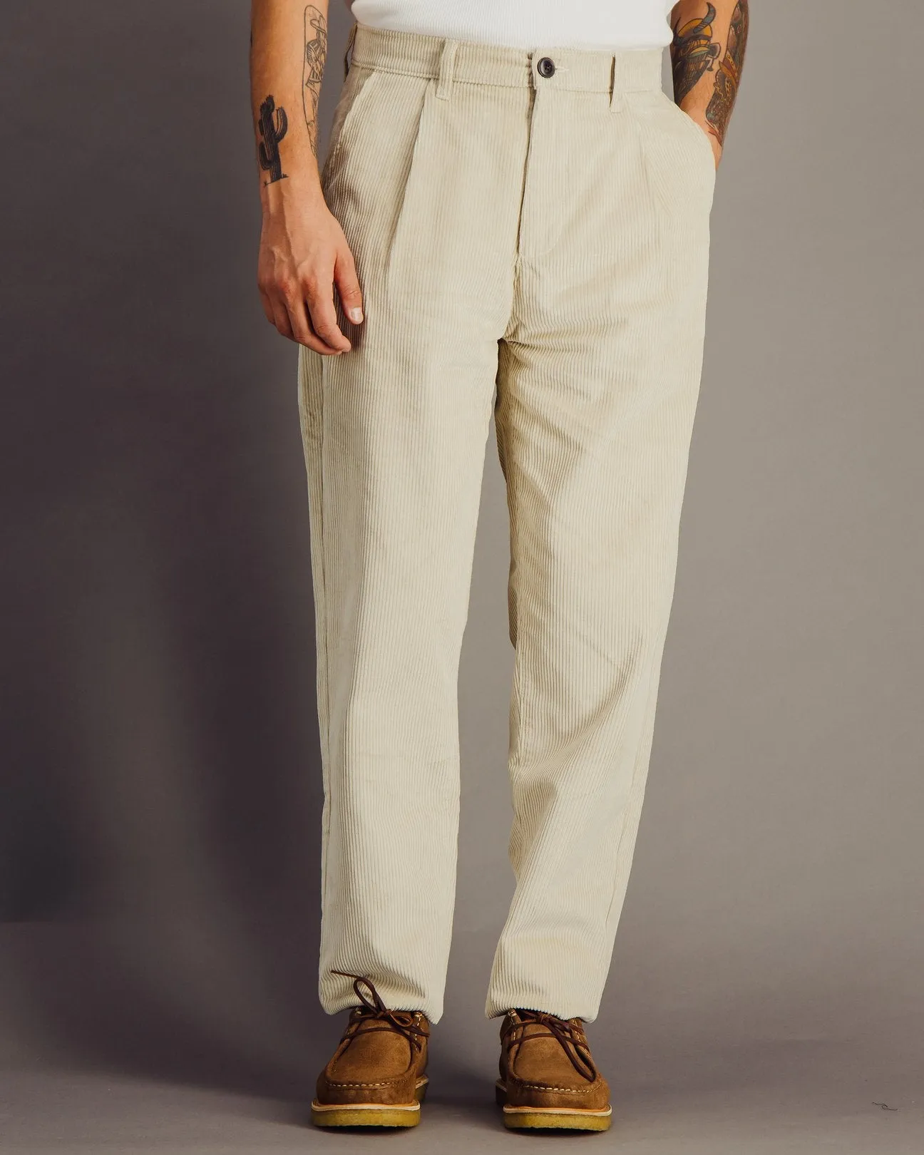 Pleats Cord Pants - Beige