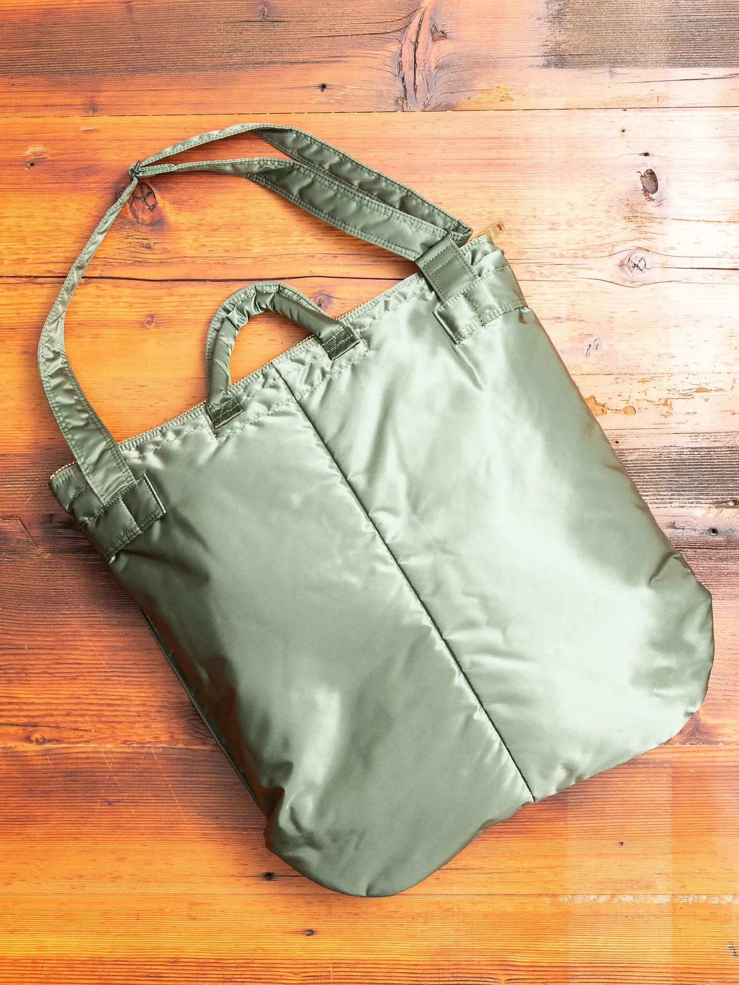 "Tanker" 2-Way Helmet Bag in Sage Green