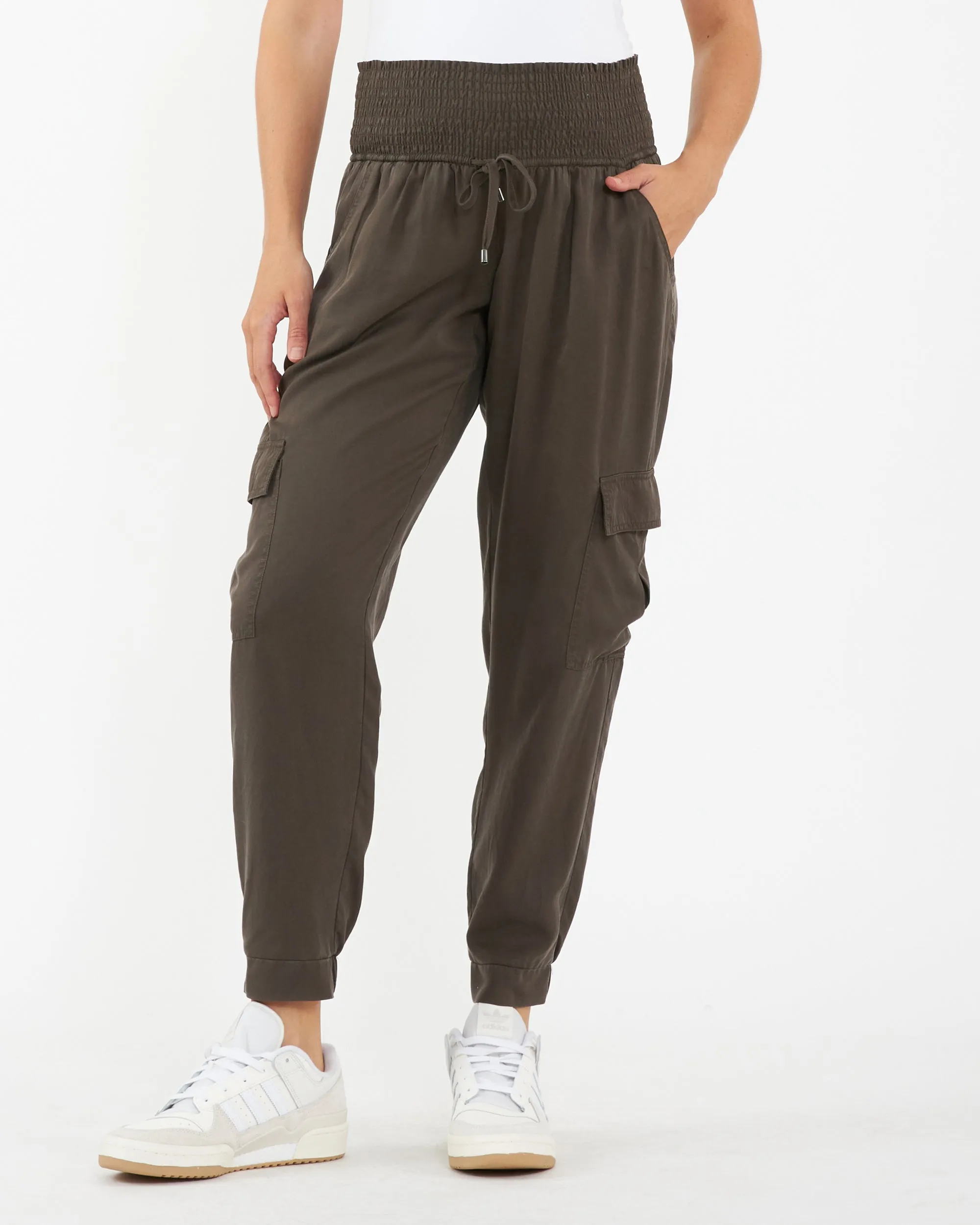 Tencel Off Duty Cargo Pocket Maternity Pant